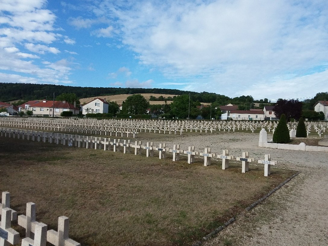 Cimetiere Militaire du Faubourg-Pave景点图片