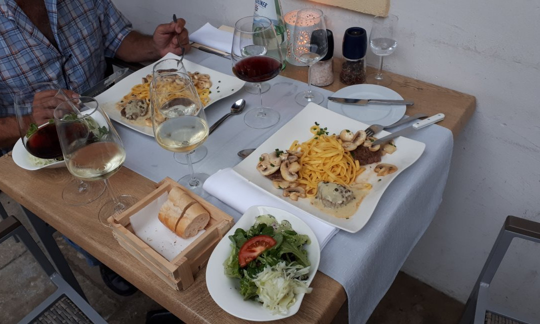 Johannishof Wein-Cafe & Gastehaus主图