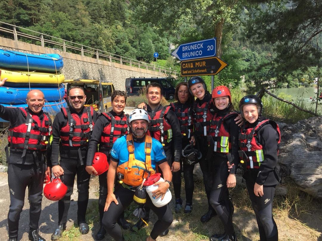 KreativRaft Kayak景点图片