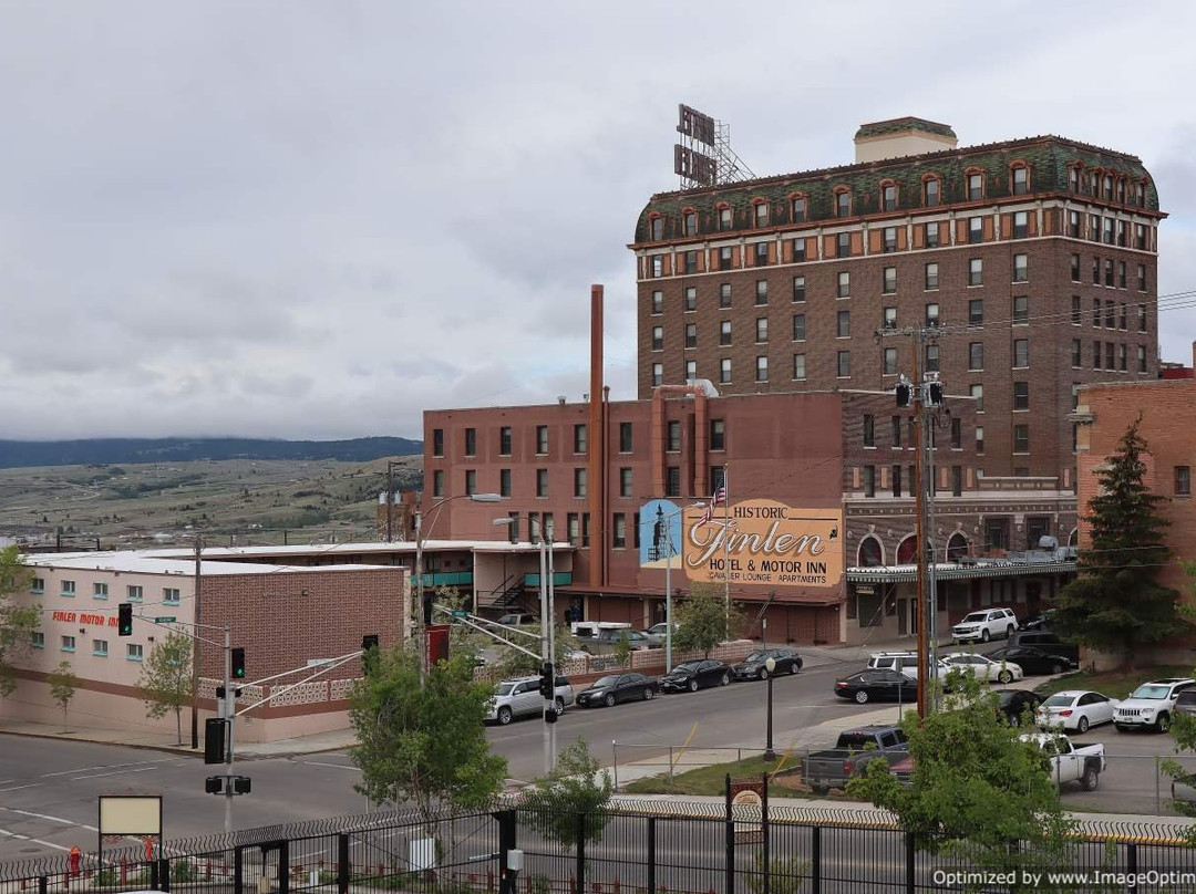 Finlen Hotel and Inn主图