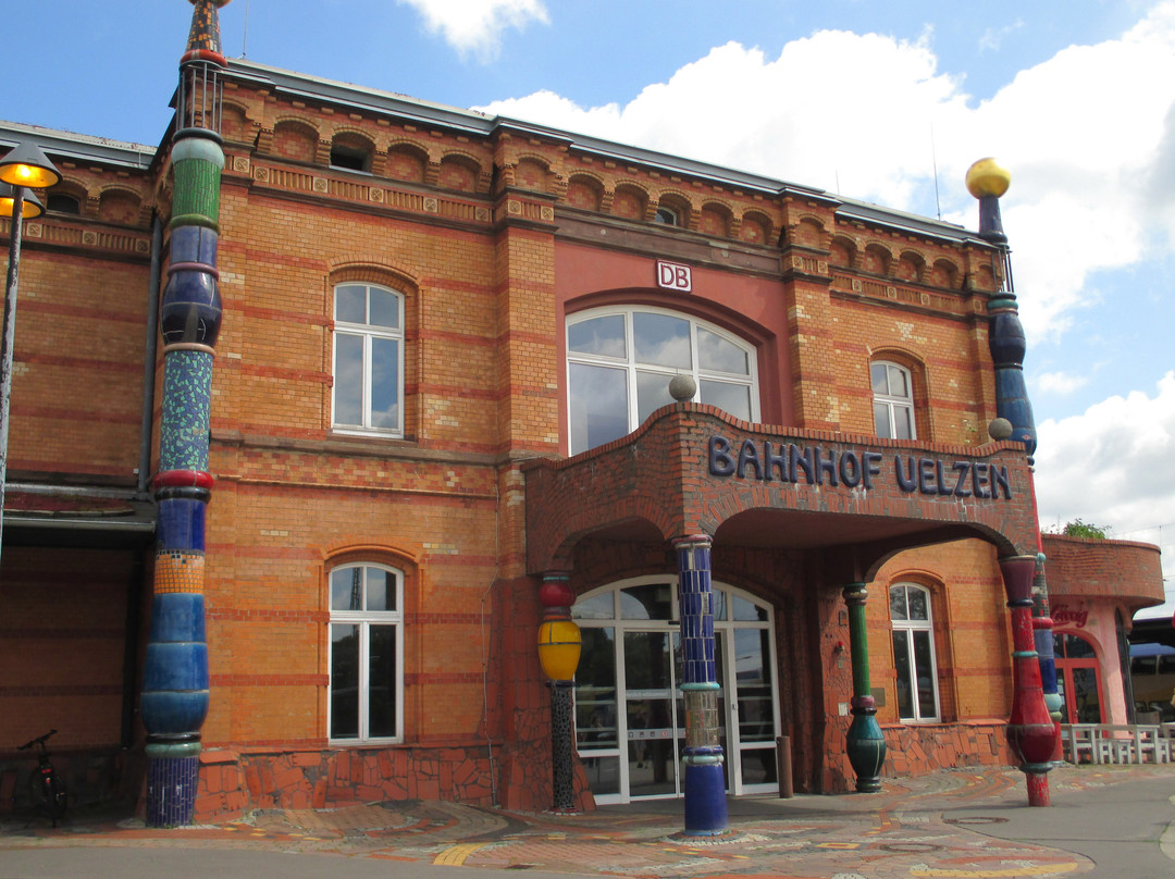 Hundertwasser-Bahnhof景点图片