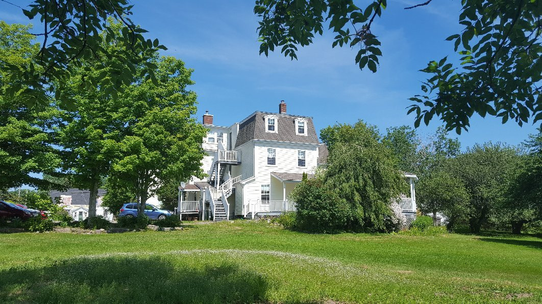 DesBarres Manor Inn主图