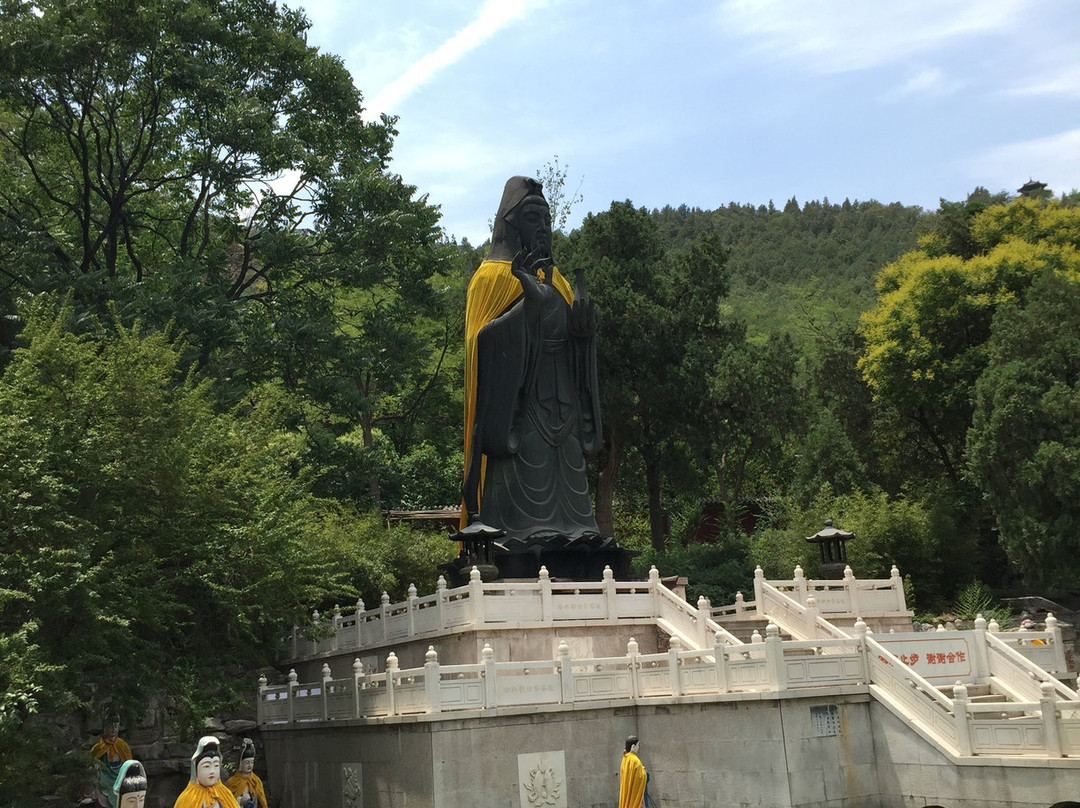 千佛崖造像-济南市必去景点