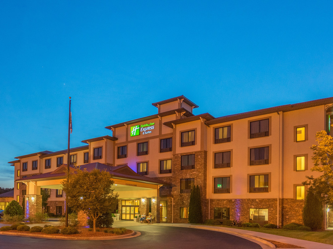 Holiday Inn Express & Suites Lexington Nw-the Vineyard By IHG主图