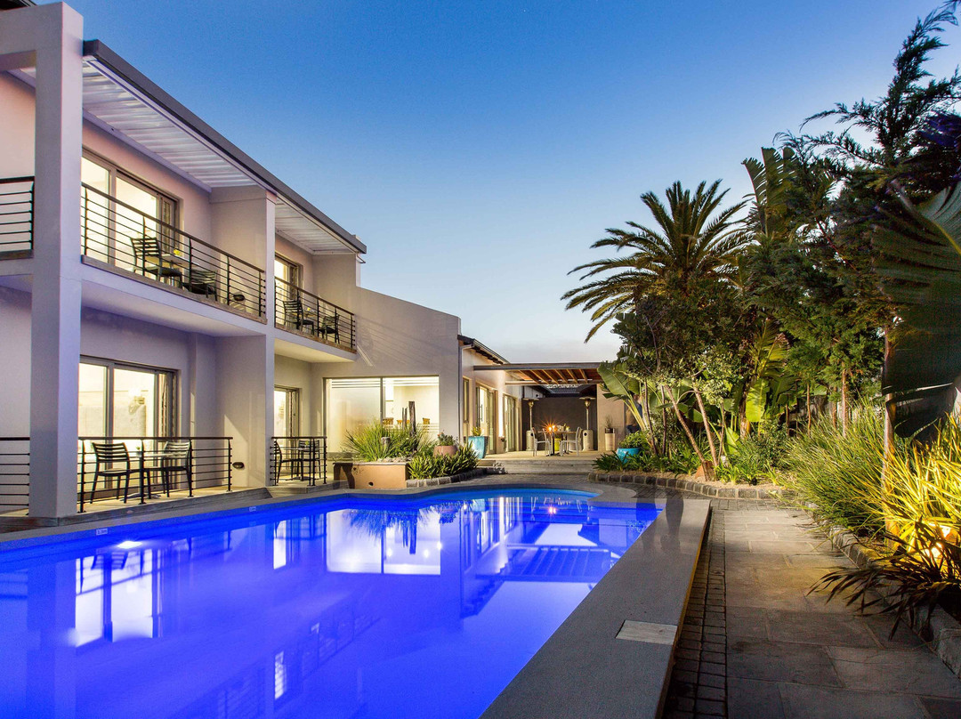 Ocean Bay Guest House主图