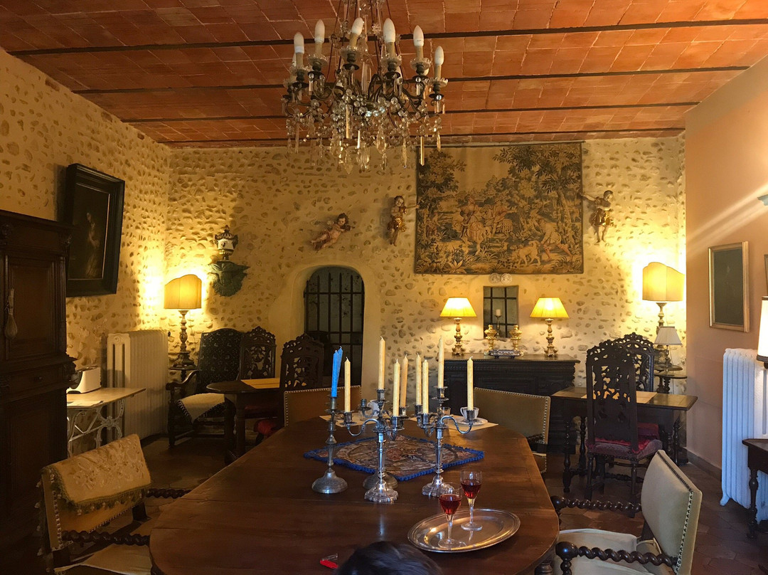 大花园城堡酒店主图