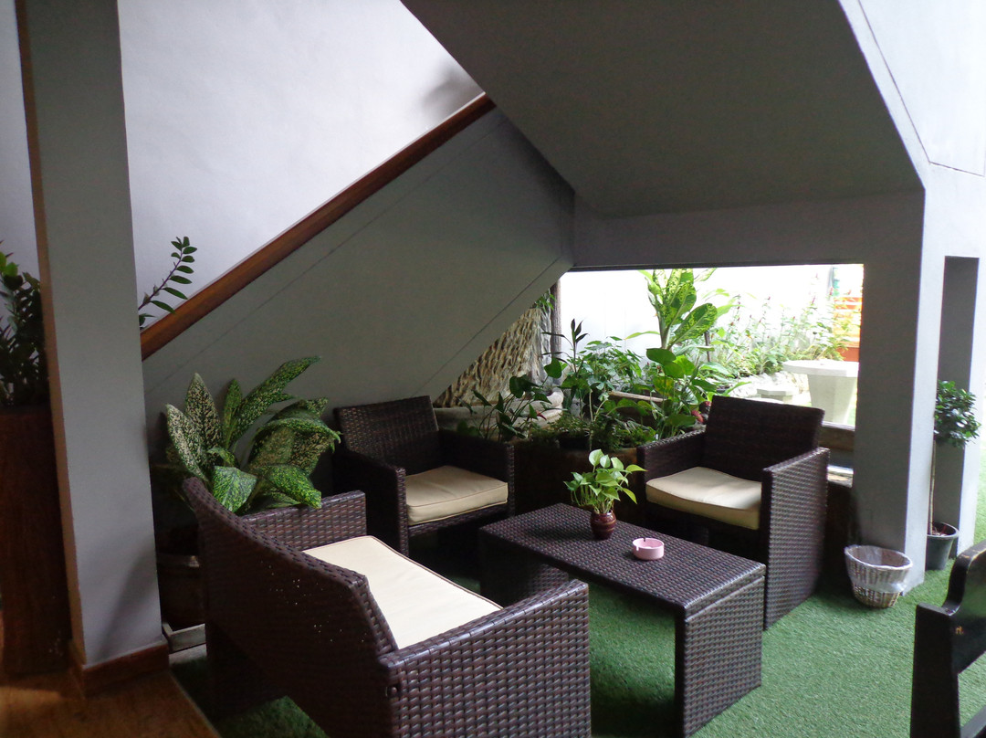 First & Frang Hotel主图