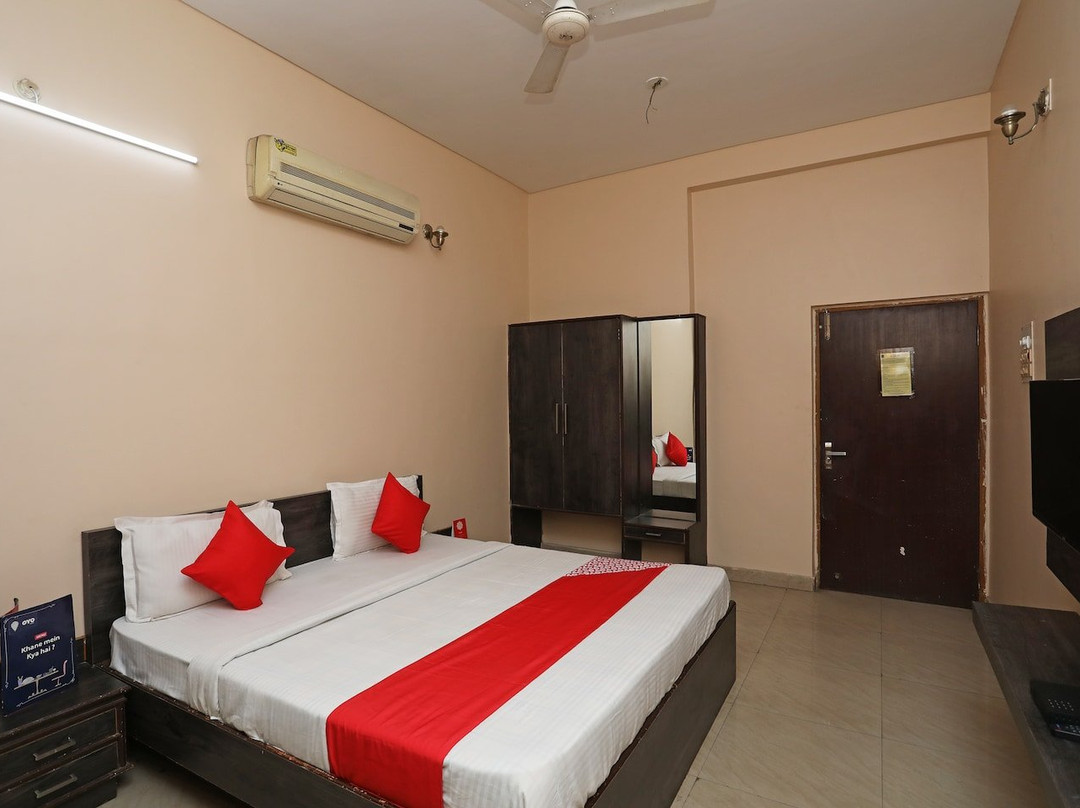 OYO 22625 Hotel Kuber主图