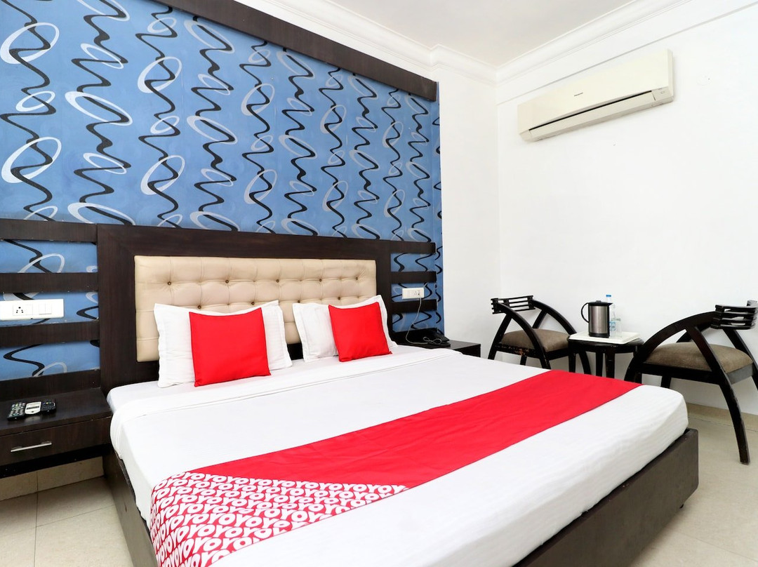 OYO 8627 Hotel Space主图