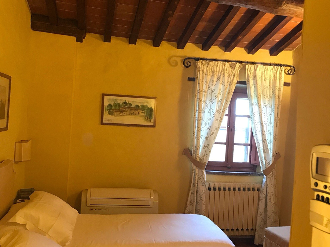 Rick Steves' Europe Travel Center-埃德蒙兹必去景点