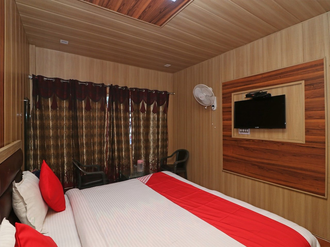 OYO 18631 Hotel King's主图