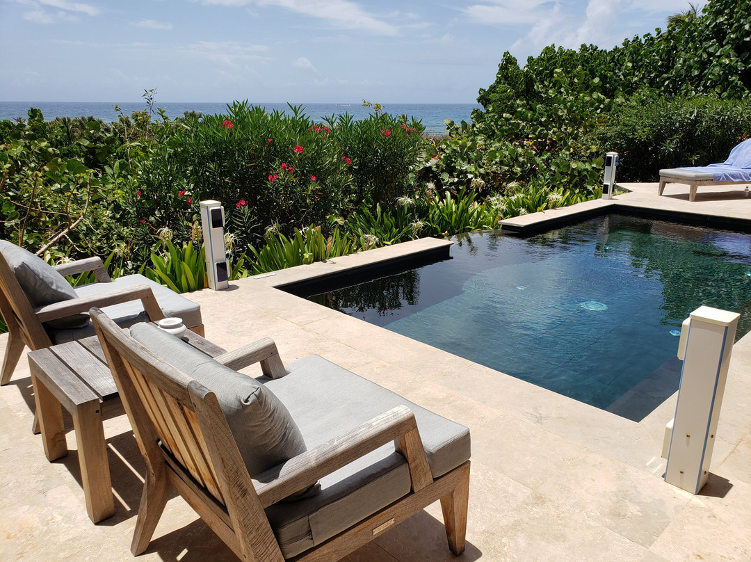 乐托尼酒店主图