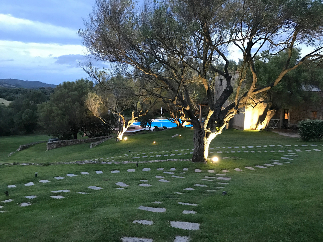 斯卡佐西亚卡鲁酒店主图