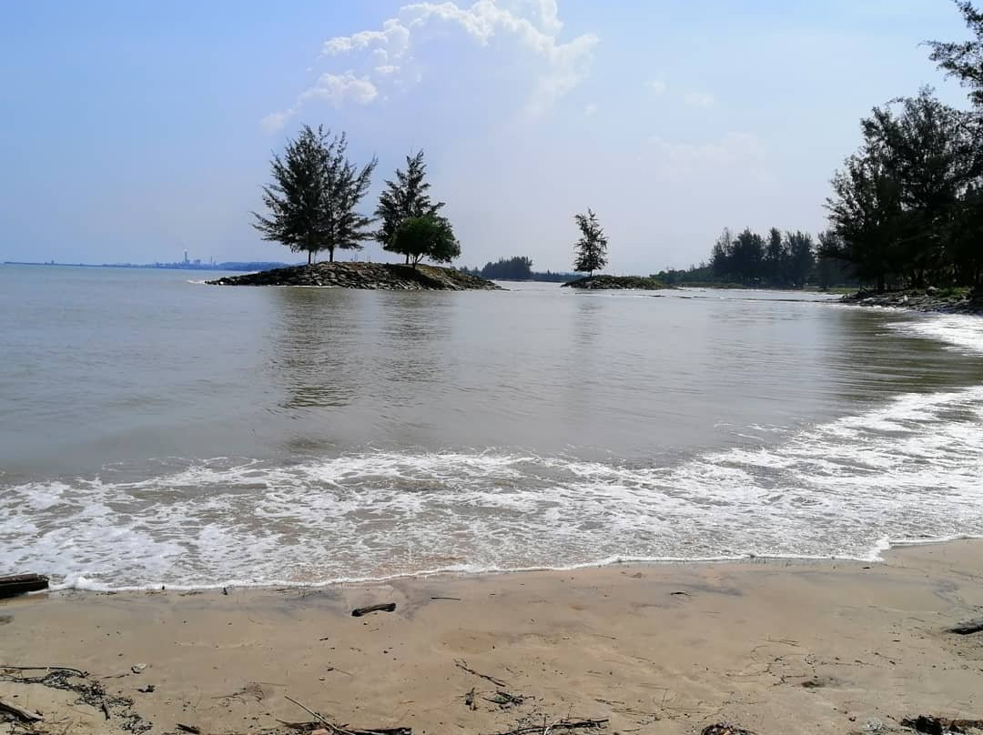 Pantai Temasya Tanjung Batu景点图片