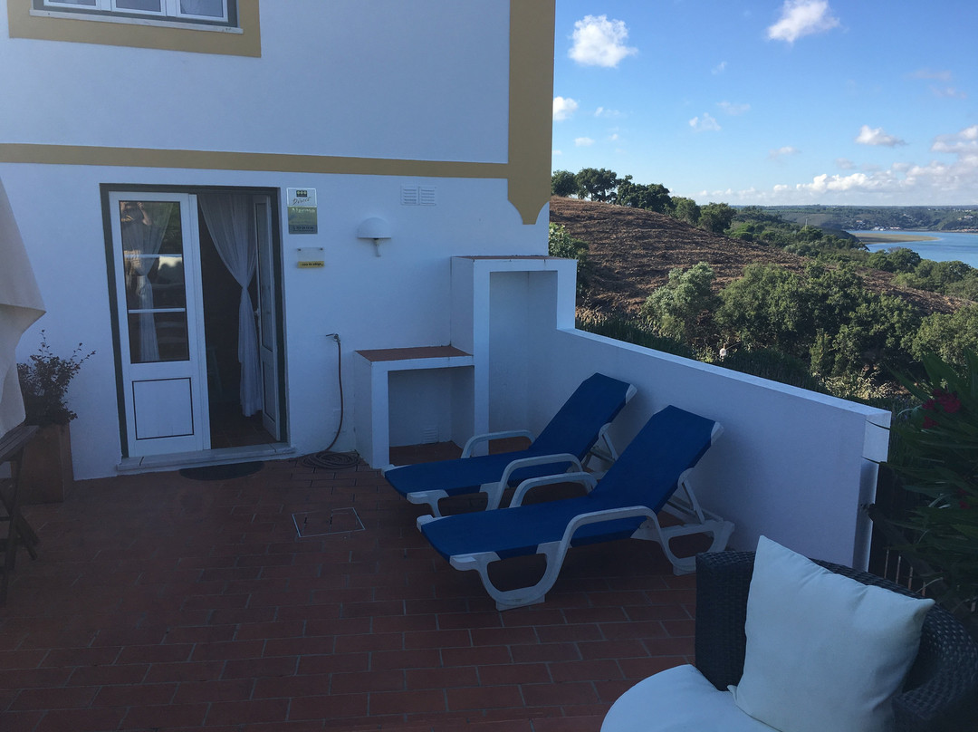 Monte do Zambujeiro主图