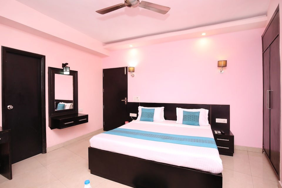 OYO 14657 Hotel Dee Sons主图