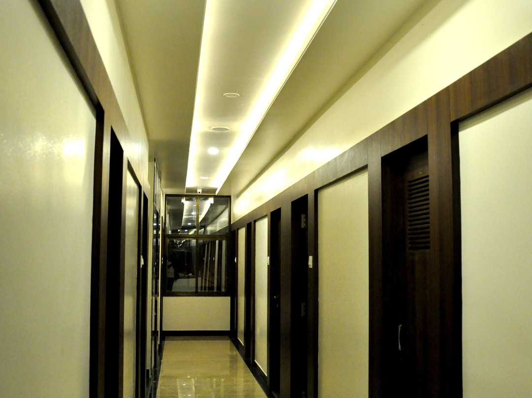 Hotel Gulmohar Pride主图