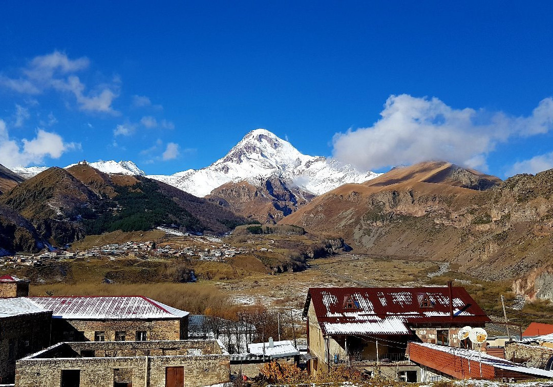 North Kazbegi主图