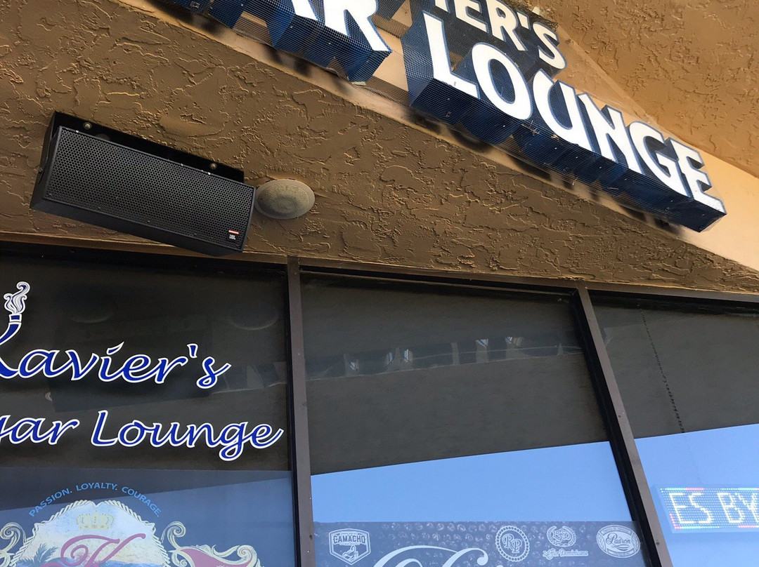 Xavier's Cigar Lounge-哈伦代尔海滩必去景点