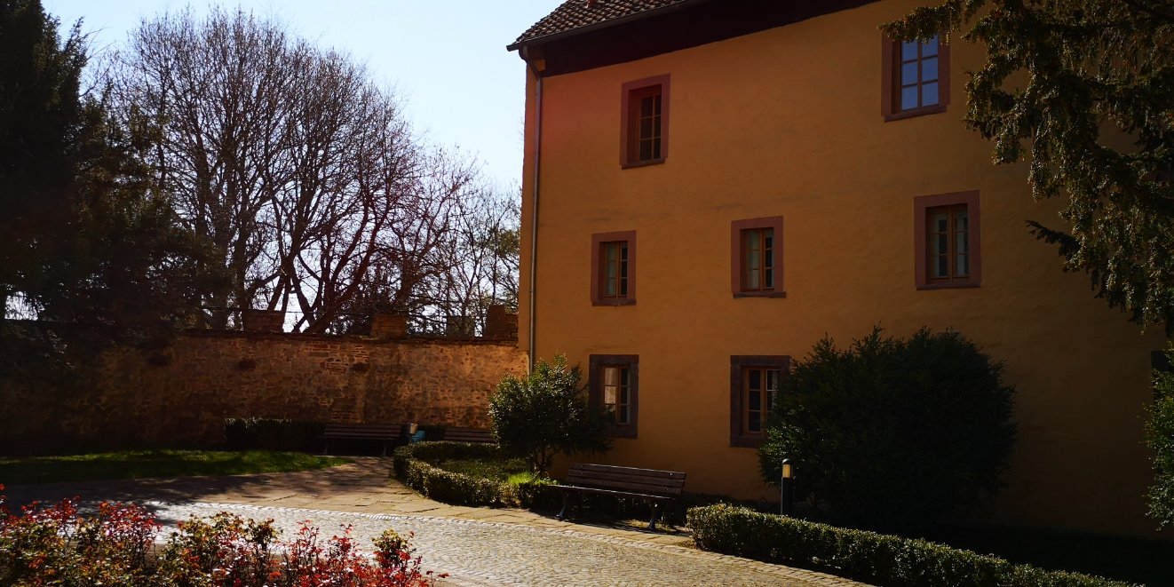 Schloss Altenhausen-官方