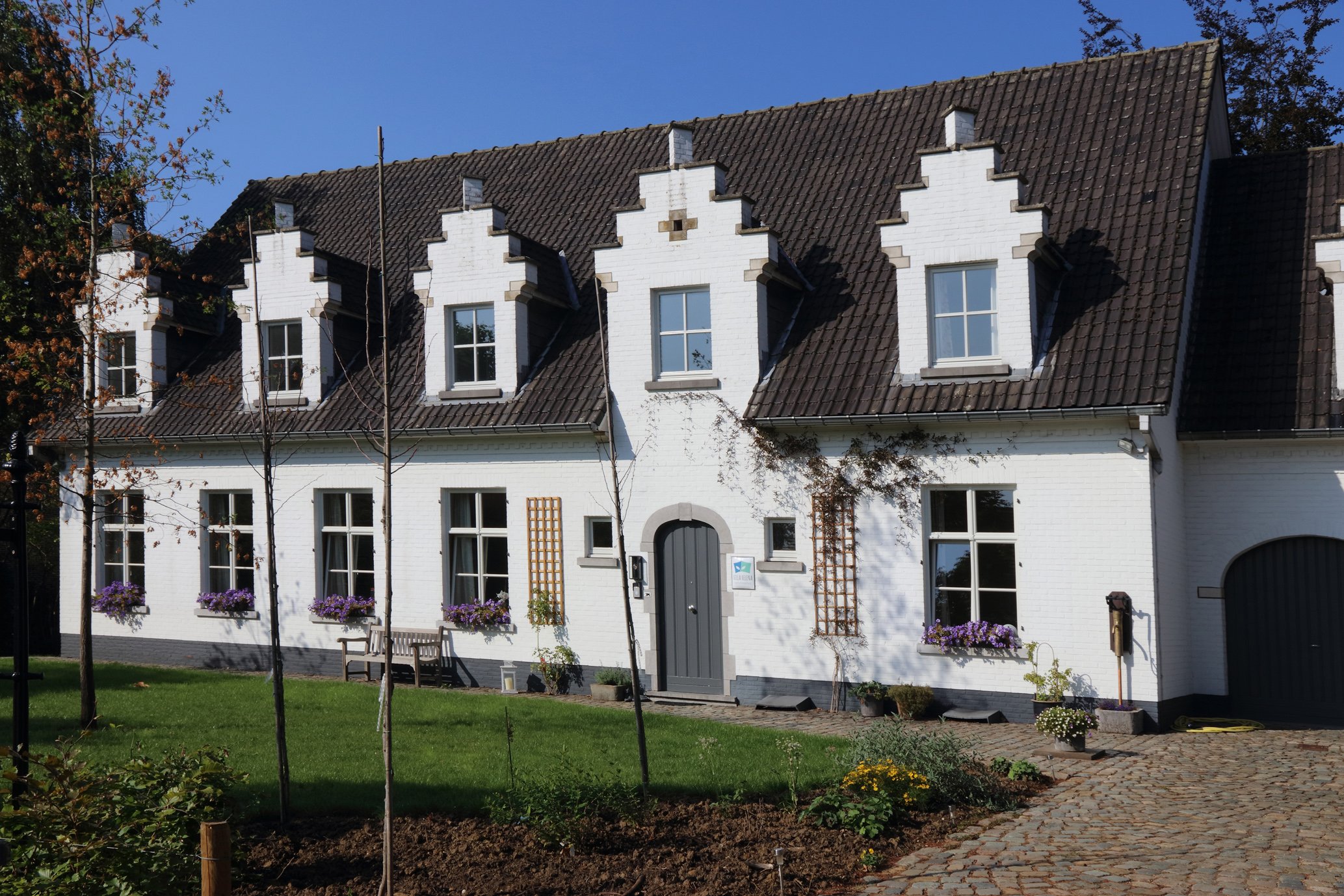 Villa Helena-官方
