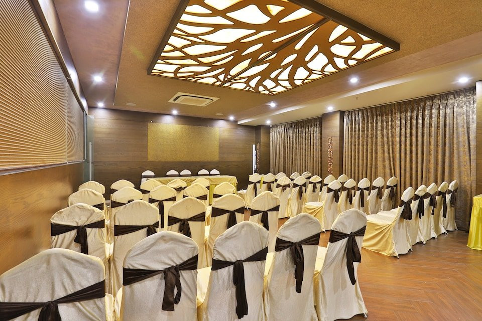 The Grand Vinayak Hotel主图