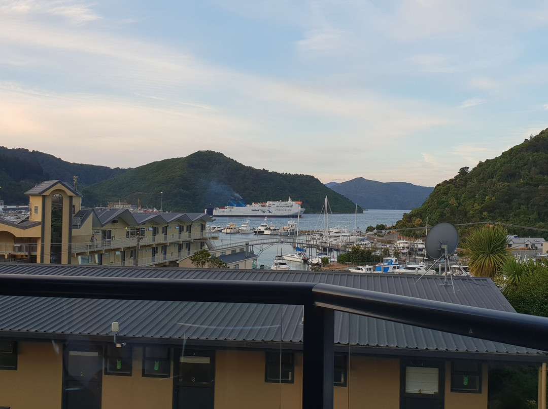 港景汽车旅馆主图