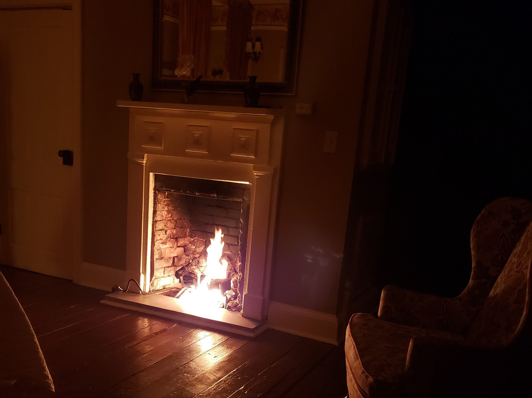 Rothschild - Pound House Inn主图