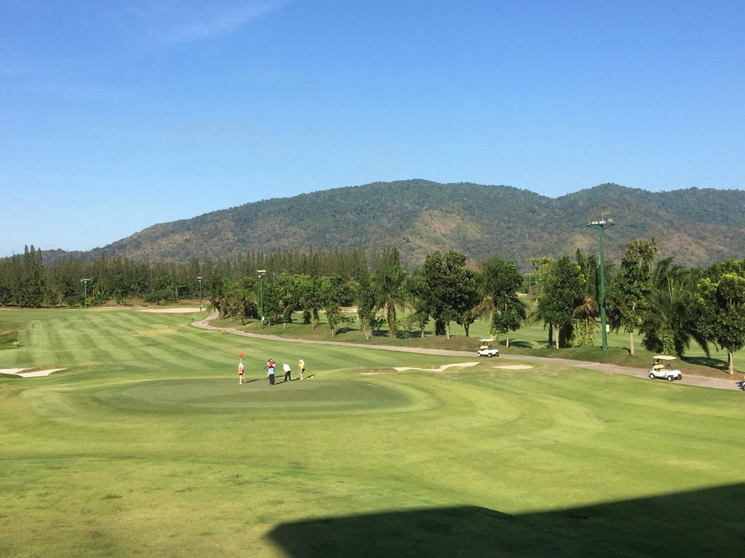 PLEASANT VALLEY GOLF and Country Club-是拉差必去景点