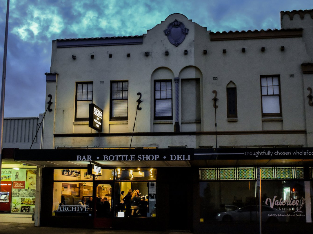 贝尔蒙特旅游景点-Archive Wine Bar