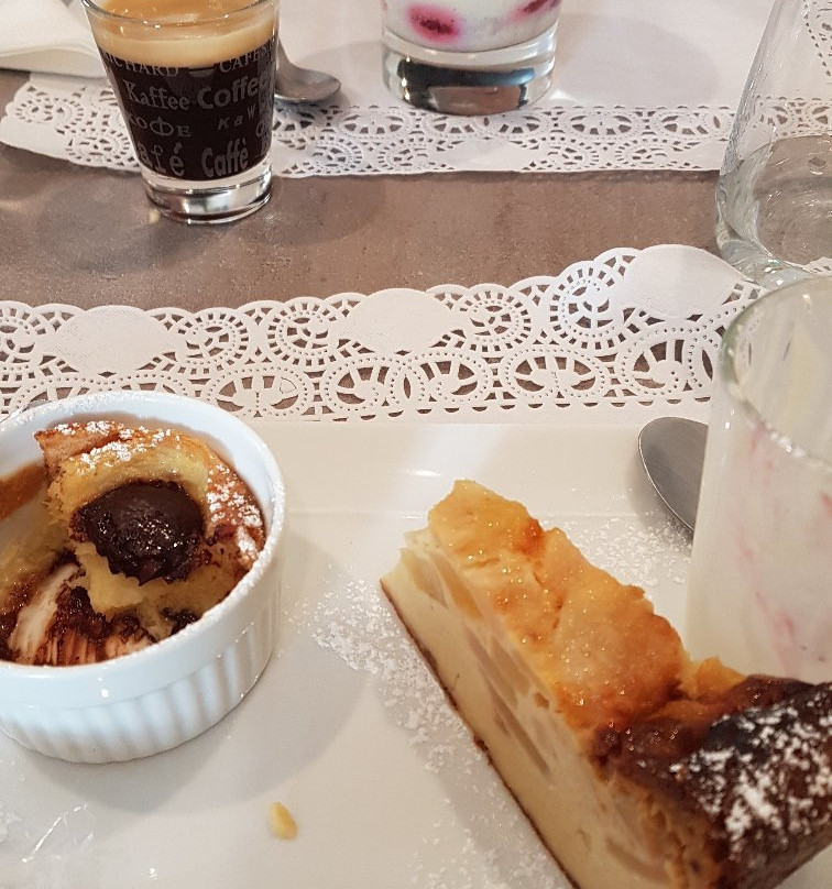 玛丽凯若琳住宅酒店主图