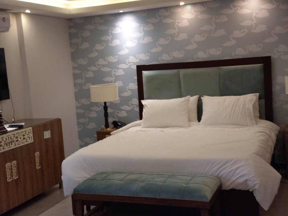 Crown Royal Hotel