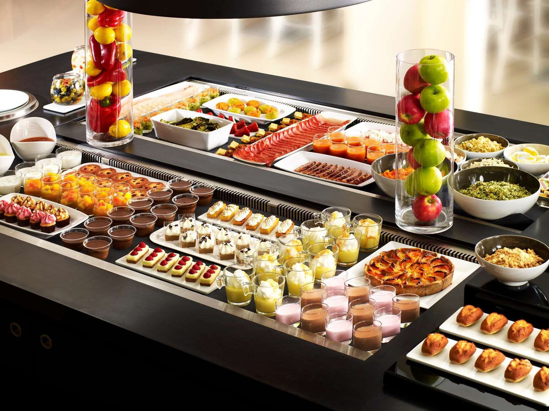 钟楼鲍威酒店主图