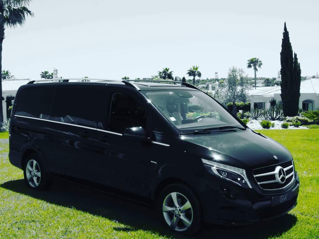 Grand Wings Luxury Chauffeurs-普赖尔洛查必去景点