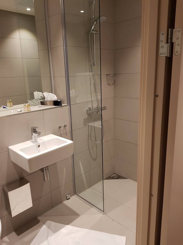 Best Western Plus Grow Hotel-浴室