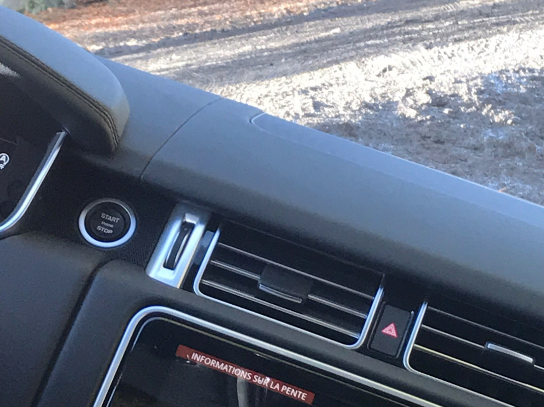 Land Rover Experience-图尔奈必去景点