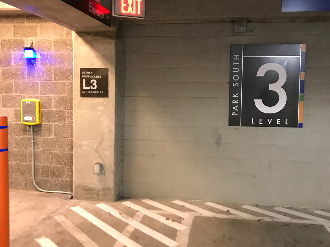 College Park Center-阿灵顿必去景点