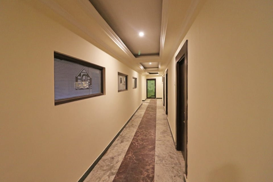 冈塔郎酒店主图