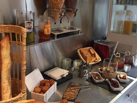 康城蒙德维尔B酒店主图