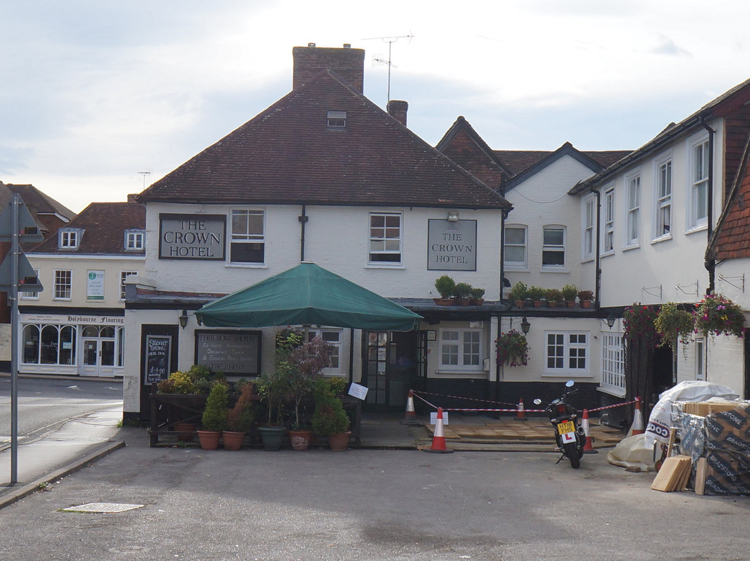 The Crown Hotel主图