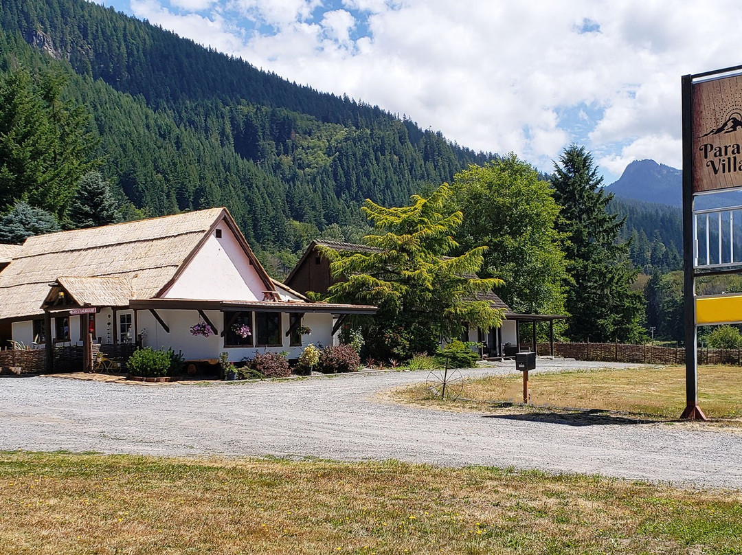 Paradise Village主图