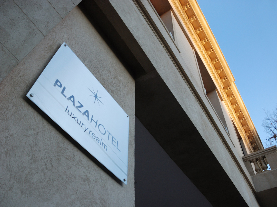 San Isidro Plaza Hotel主图