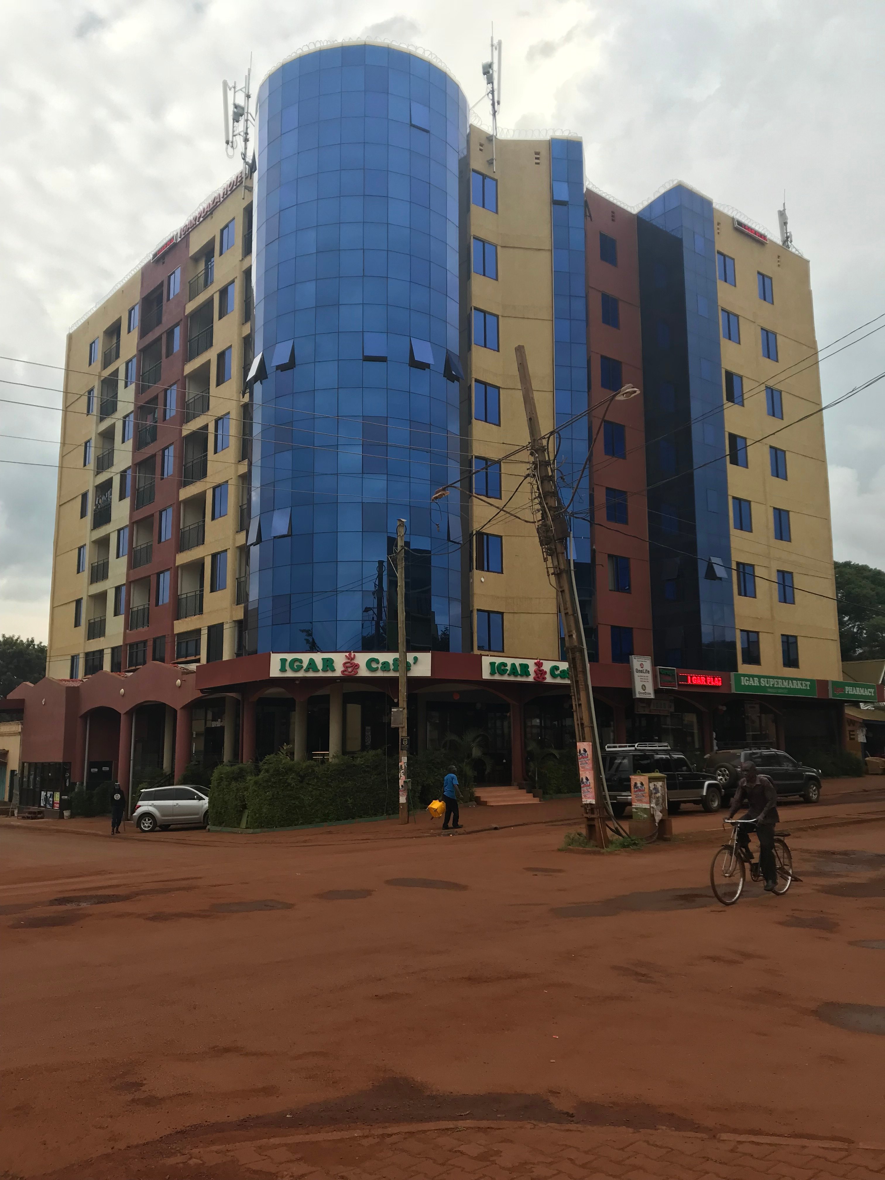 Igar Plaza Hotel-浴室