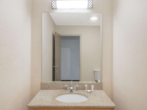 斯普林菲尔德豪生酒店主图