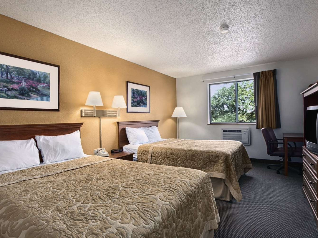 Super 8 by Wyndham Canton / Livonia Area主图