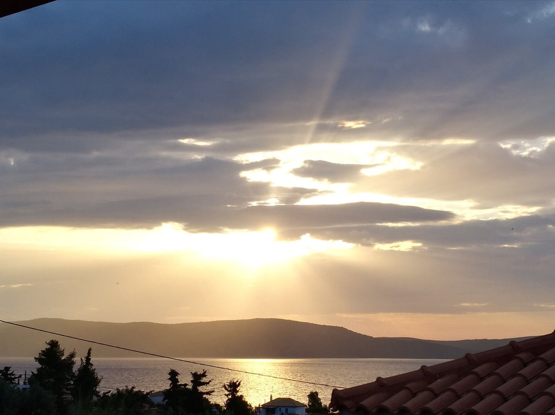 4 Epoches Hotel主图