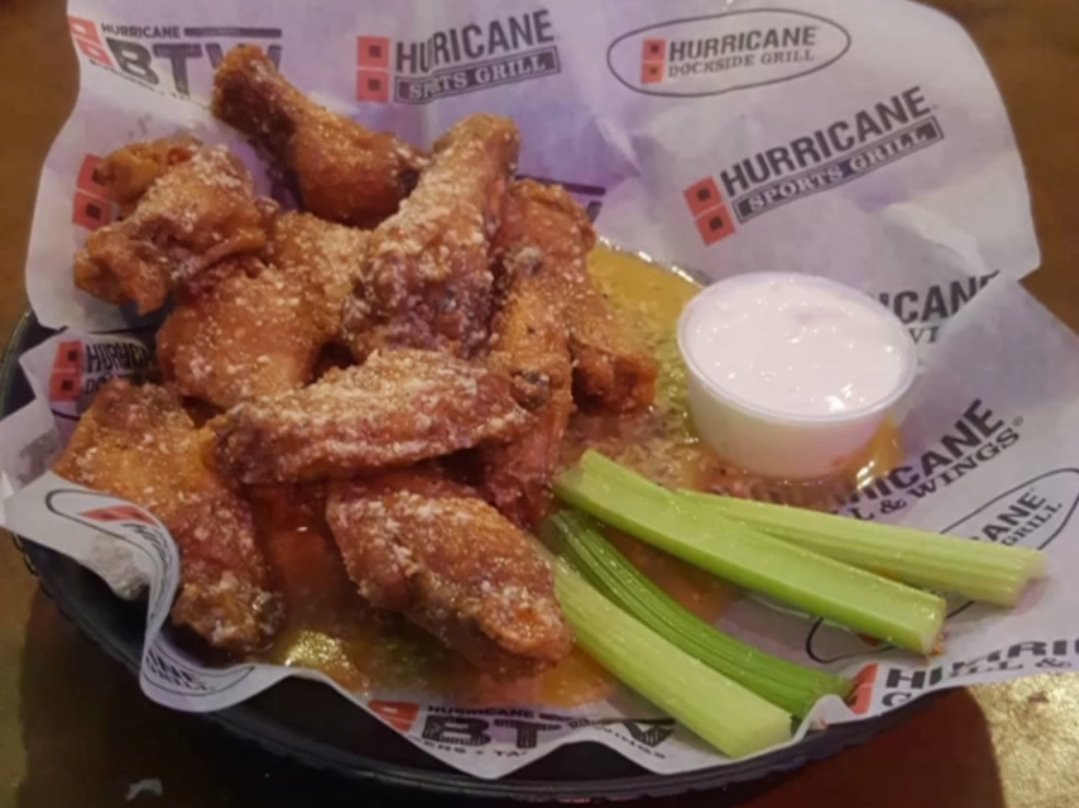The Hammocks餐馆和美食-Hurricane Grill & Wings