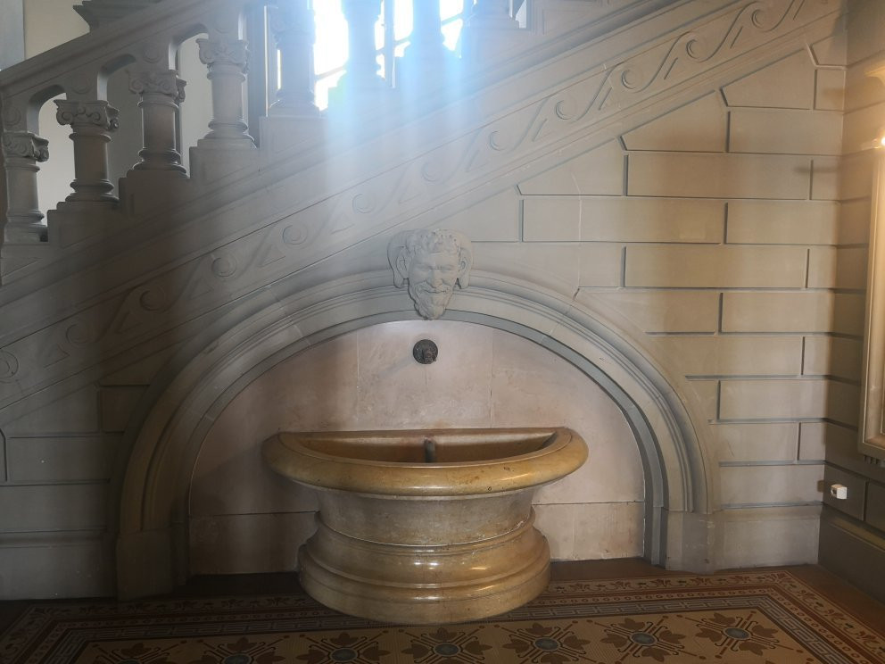 Universitat Bern-伯尔尼必去景点