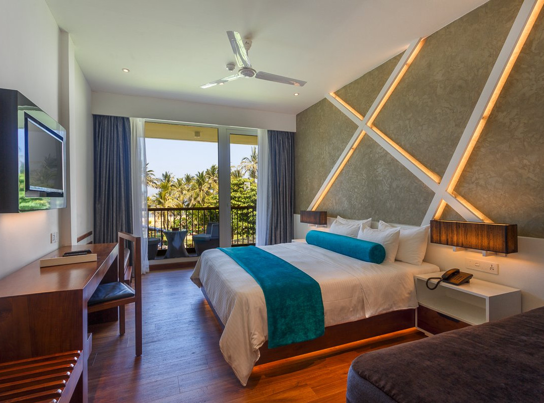 卡默洛海滩酒店主图