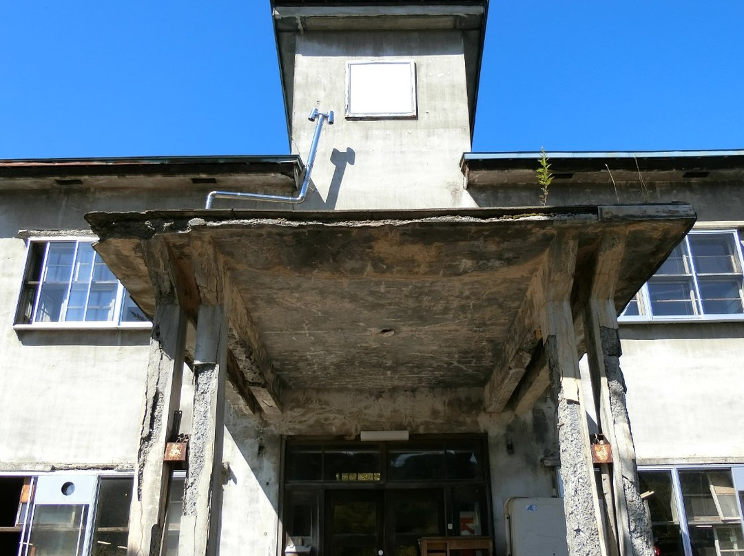 Old Hokutan Shimizusawa Ore Office-夕张市必去景点